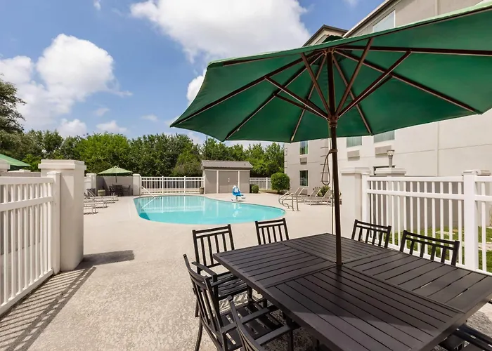 Hotel La Quinta By Wyndham Austin 3*