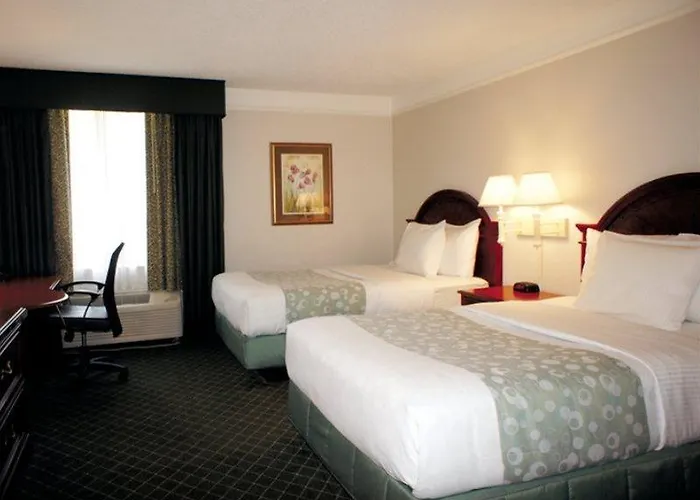 La Quinta By Wyndham Austin 3*