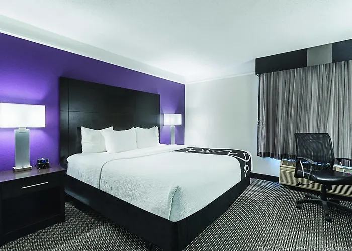 Hotel La Quinta By Wyndham Austin