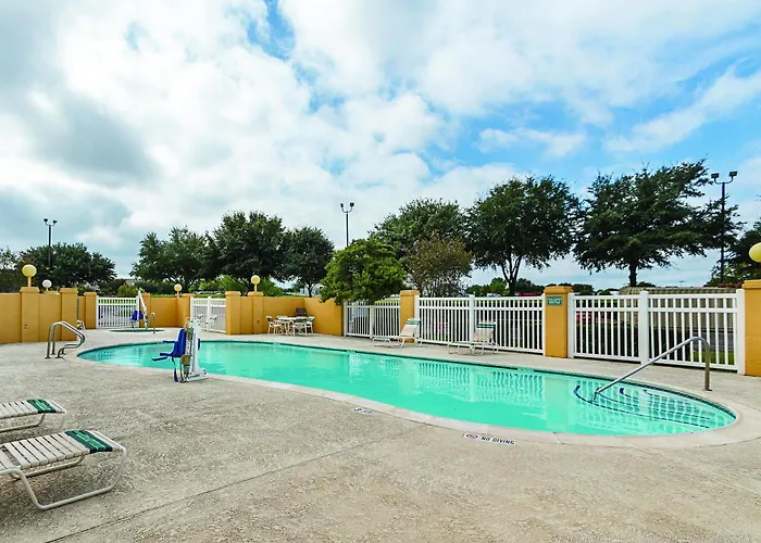 La Quinta By Wyndham Austin